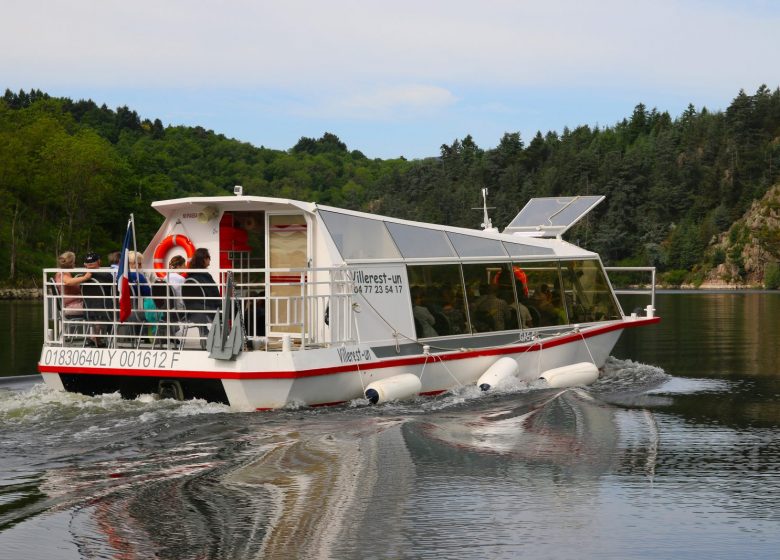 Relaxation at Lake Villerest, boat trip and know-how