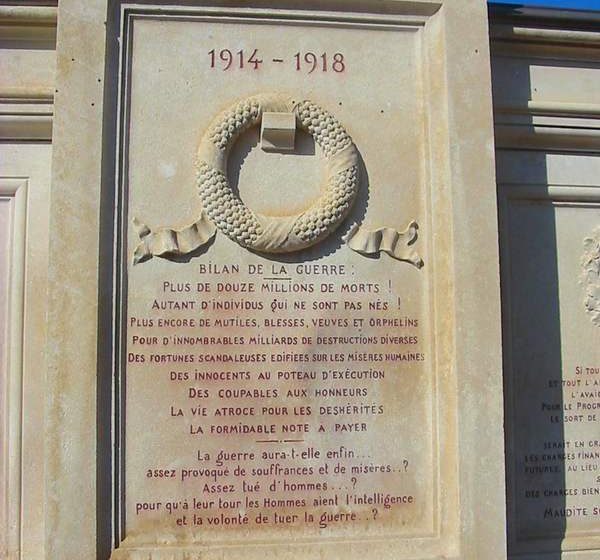 Monument aux morts pacifiste