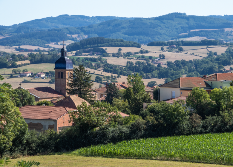 Coutouvre village