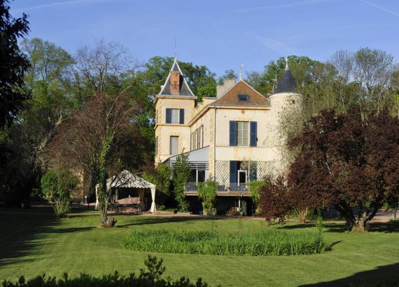 Le Château de Champlong Hotel **** Tischgolf & Spa