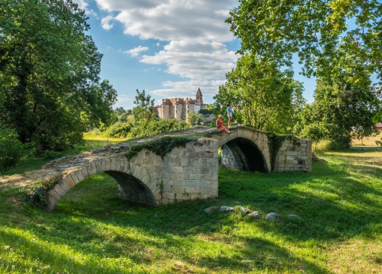 Aux portes du Forez, savoir faire et prieuré