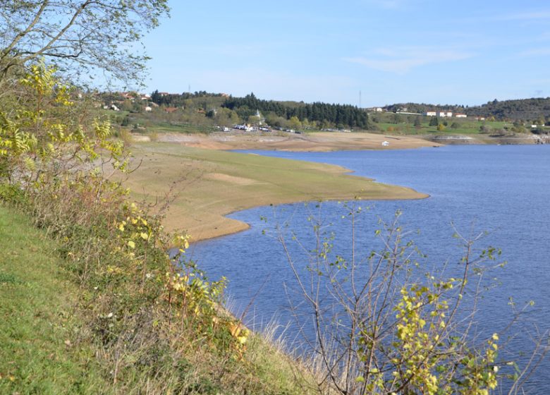 Fishing at Villerest lake