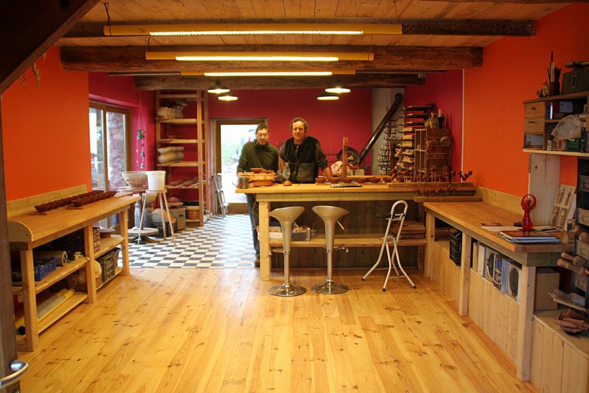 Atelier modelage à la Poterie de la Bâtisse