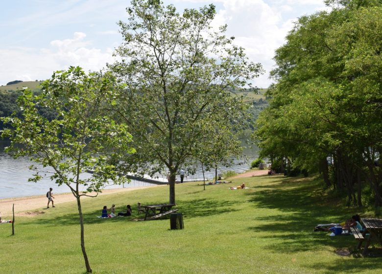 Picknickplatz Villerest Strand