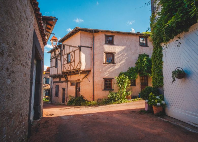 Evasion en Côte Roannaise, village et savoir-faire